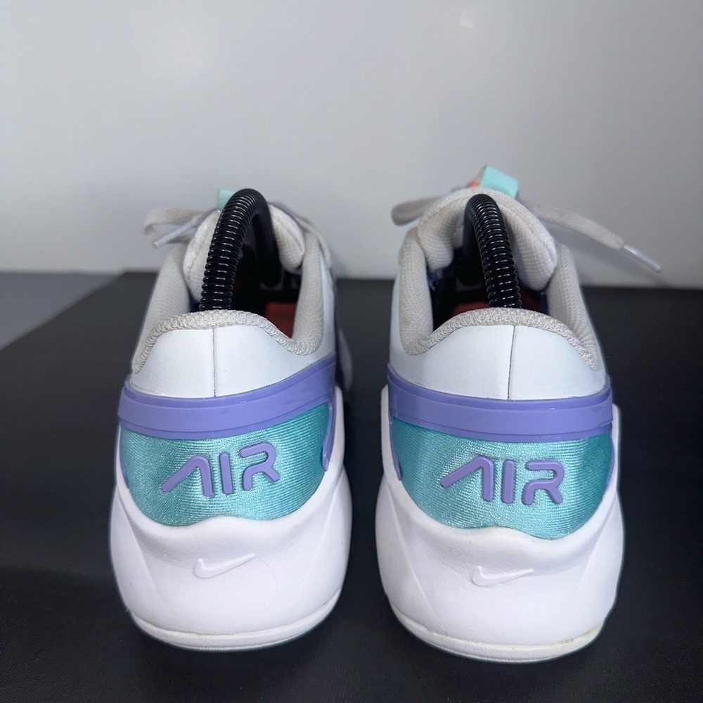 Nike Air Max Bolt Women’s Sneaker Dk Purple Dust/Light Thistle Size: 6Y - Picture 4 of 10